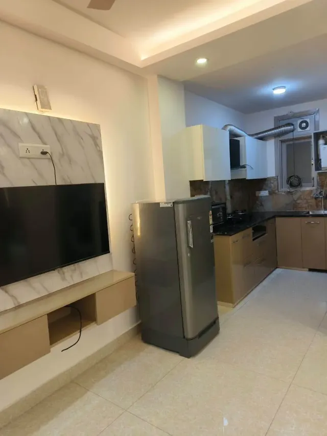 Sector 39 | Fully furnished 2BHK | ₹34,000/month | Lift & free Wi-Fi | Available immediately — photo 2