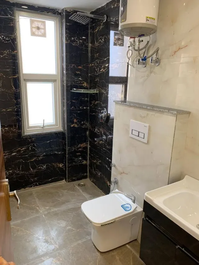Fully furnished 3BHK near Horizon Centre, Sector 43 — photo 2