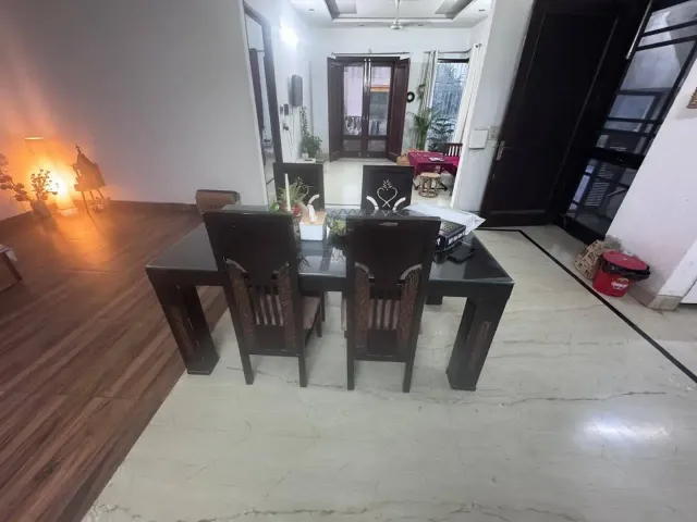 Sector 40: Fully furnished 3 BHK, first floor — photo 3