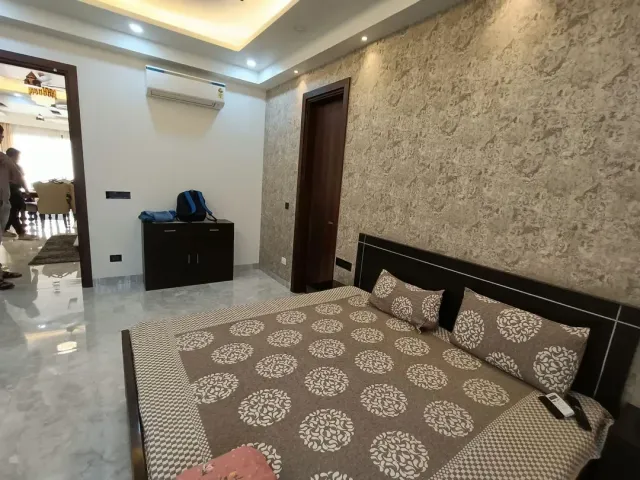 Sector 40, Gurugram | Newly constructed semi-furnished 3BHK | ₹70,000 + maintenance | Families only — photo 9