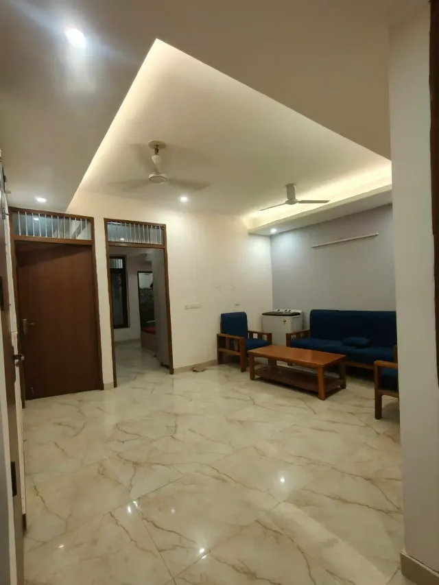 Sector 46: Fully furnished 3 BHK with 3 attached bathrooms — photo 15