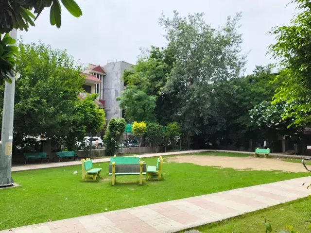Sector 47, Gurugram | Newly built 3BHK | ₹45,000 base / ₹50,000 with added furniture | Lift & parking — photo 7