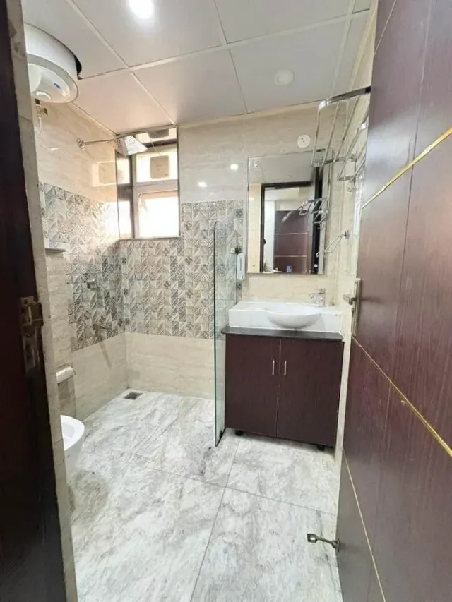 Sector 57, Gurugram | Fully furnished 3BHK | ₹82,000/month including maintenance | Lift & stilt parking — photo 6