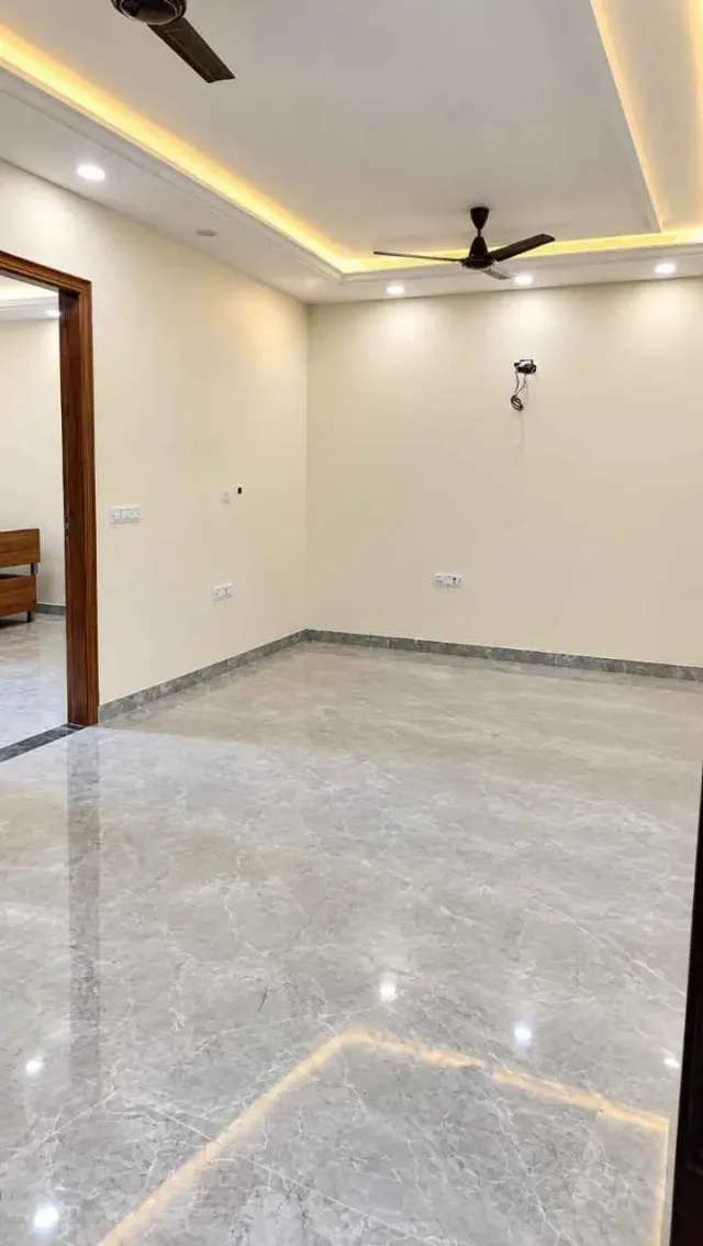Furnished 2BHK near Ardee Mall, Sector 52 — photo 2