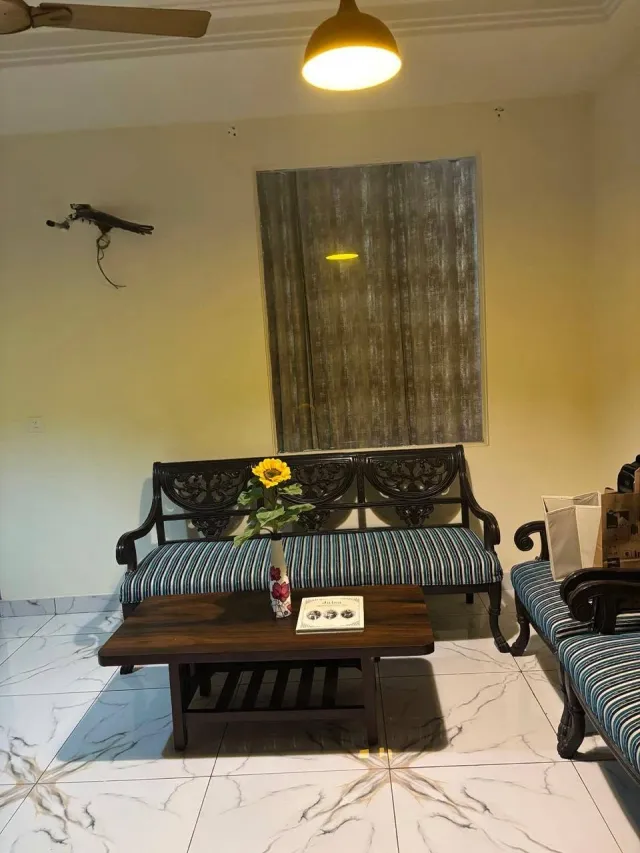 Furnished ground-floor 1BHK in Sector 57 — photo 2