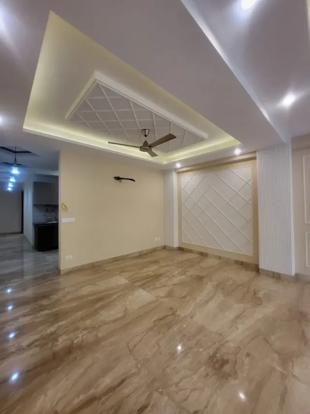 Sector 57 | 4BHK + 4 baths builder floor | ₹85,000 semi / ₹1 lakh fully furnished | 15 days brokerage — photo 3