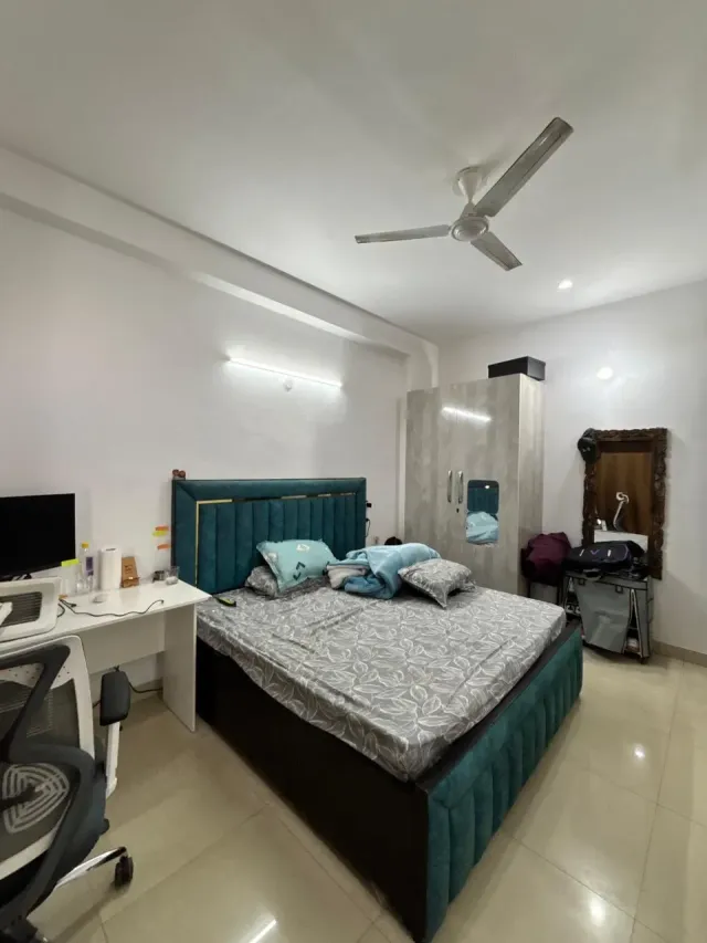 Sector 40 | Fully furnished 2BHK, second floor | ₹40,000 incl. maintenance | 15 days brokerage — photo 9