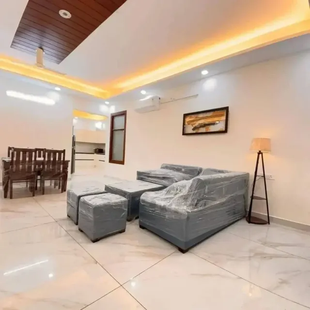 Sector 57, Gurugram | Fully furnished 3BHK builder floor | Lift & stilt parking | ₹90,000/month | 15 days brokerage — photo 1