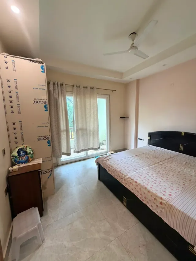 Sector 45 | Fully furnished park-facing 3BHK | ₹76,000/month | Lift, parking & inverter | Families — photo 7